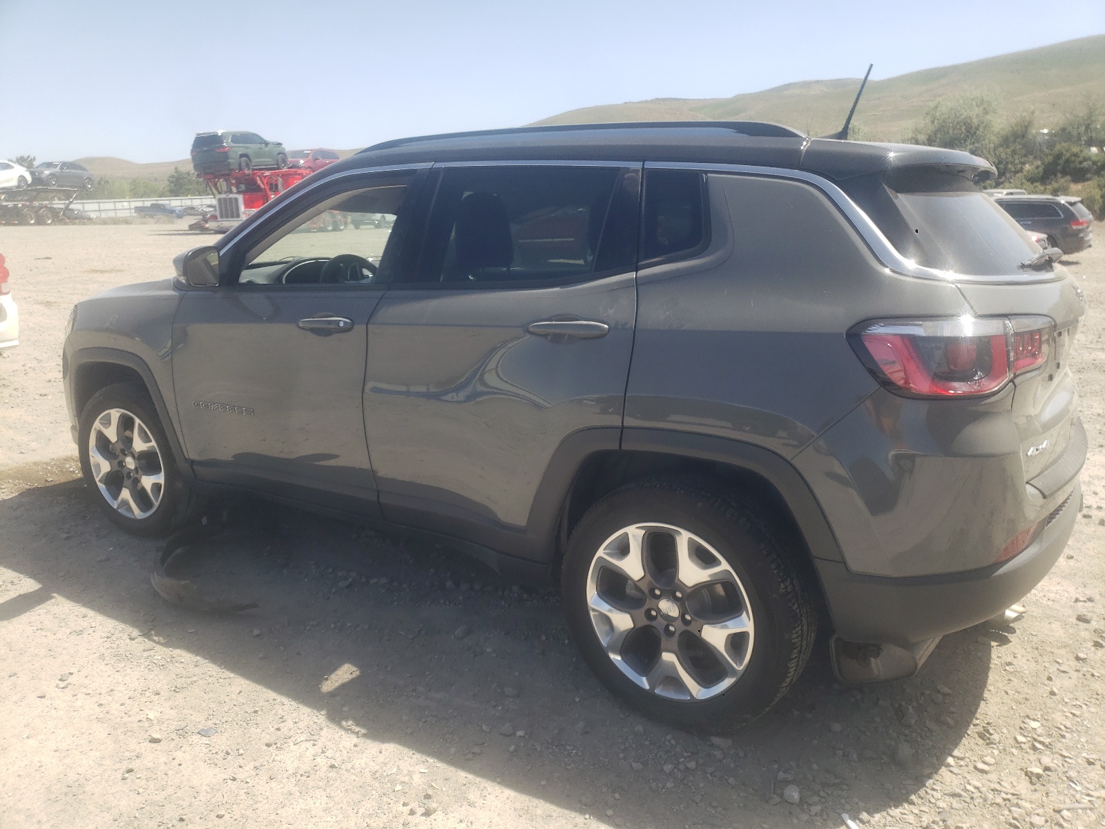 2020 Jeep Compass Limited vin: 3C4NJDCB3LT120423