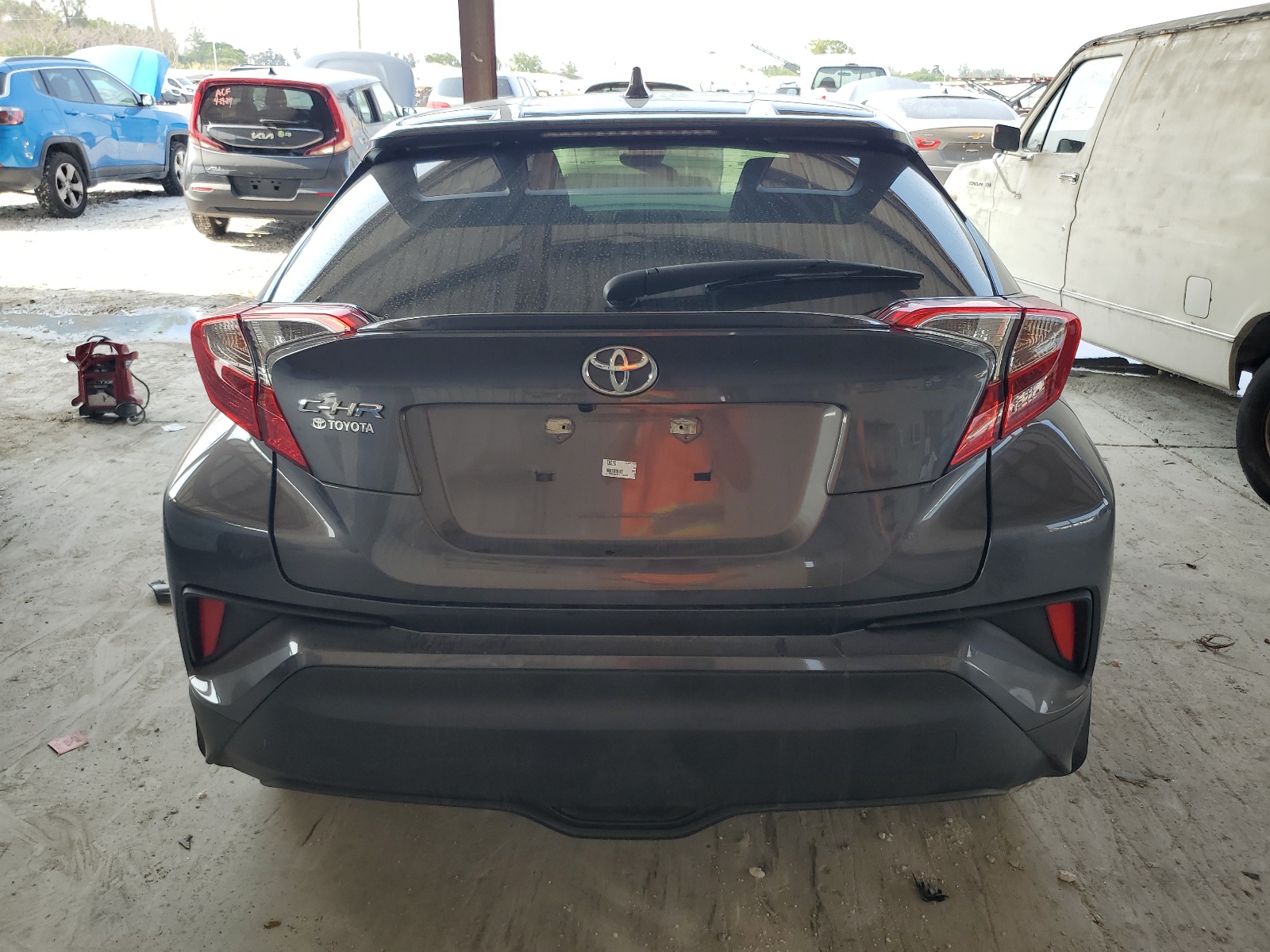 JTNKHMBX7L1070334 2020 Toyota C-Hr Xle