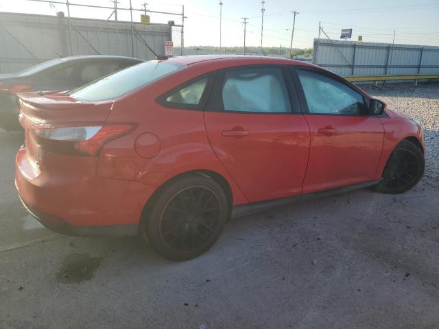  FORD FOCUS 2014 Червоний