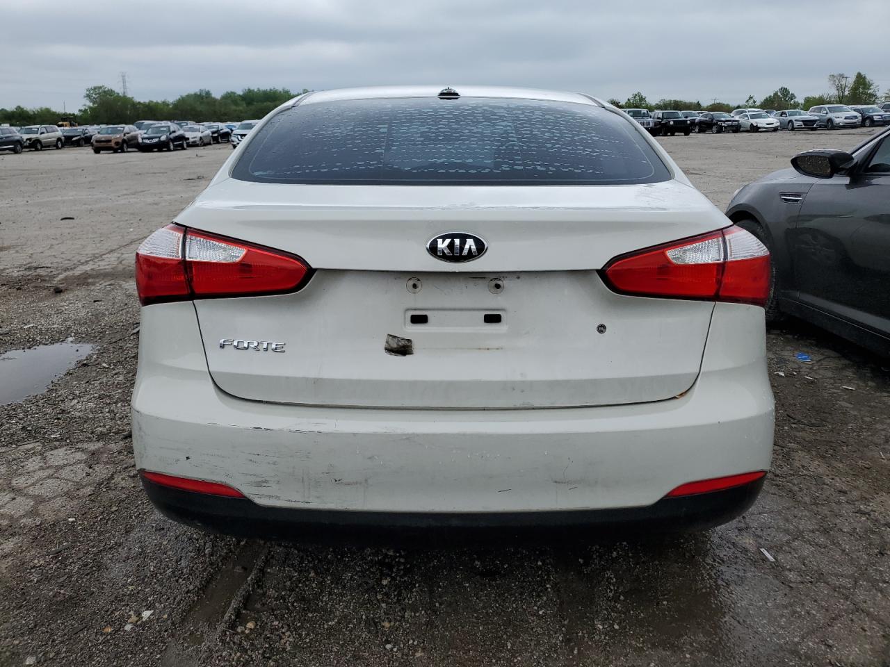 KNAFK4A60F5417352 2015 Kia Forte Lx