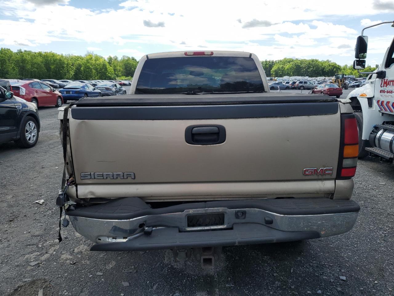 2004 GMC New Sierra K1500 VIN: 2GTEK19T841329266 Lot: 56273974