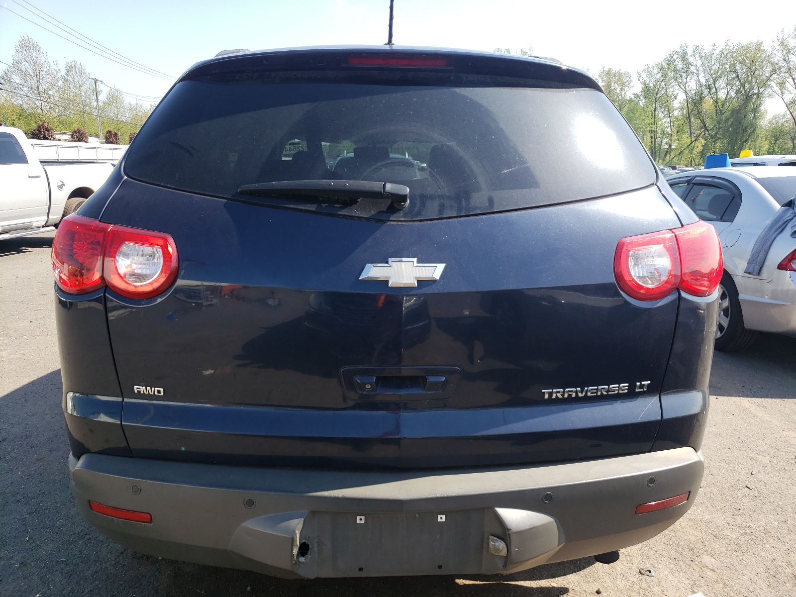 1GNKVJED6CJ231051 2012 Chevrolet Traverse Lt