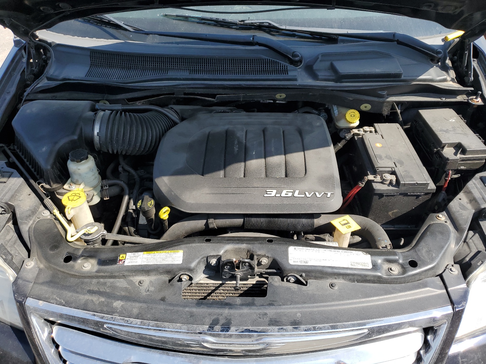 2A4RR8DGXBR614415 2011 Chrysler Town & Country Touring L