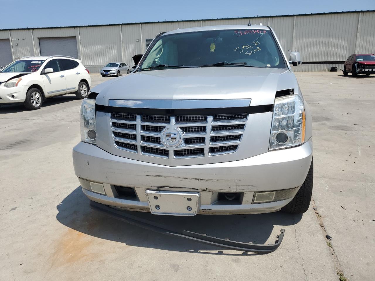 2011 Cadillac Escalade - Image 5