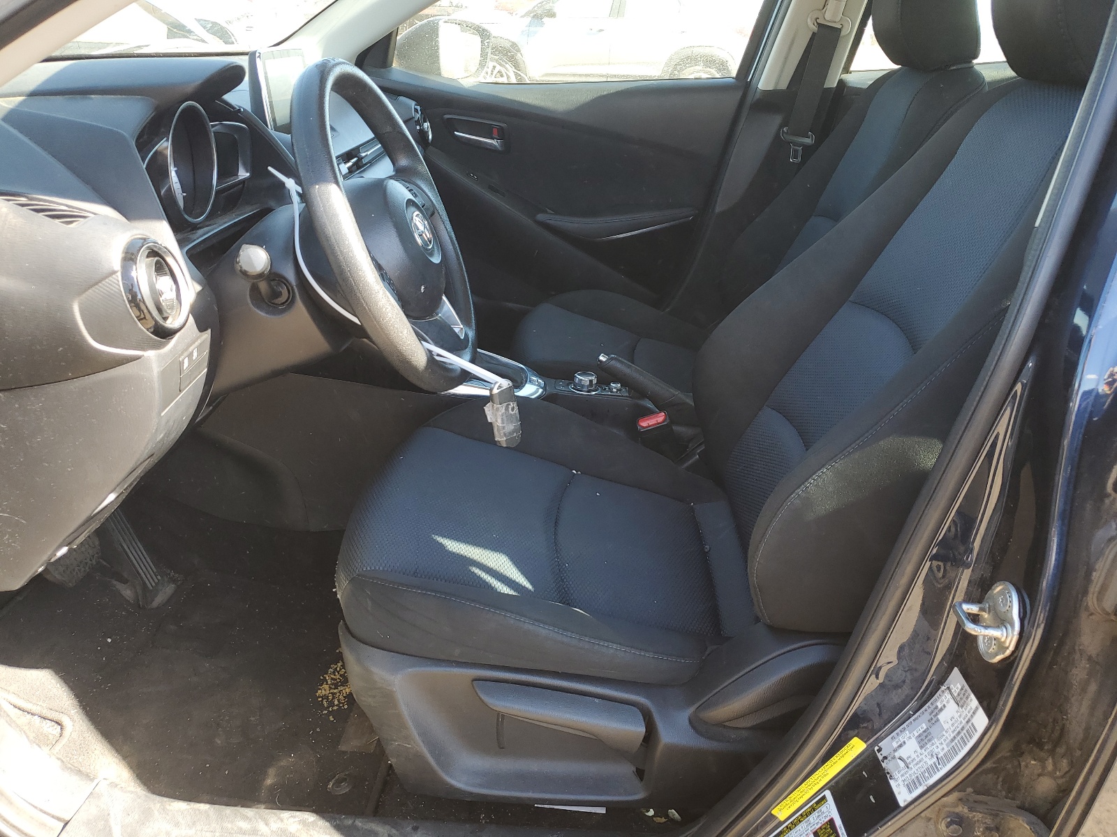 3MYDLBYV4JY314179 2018 Toyota Yaris Ia