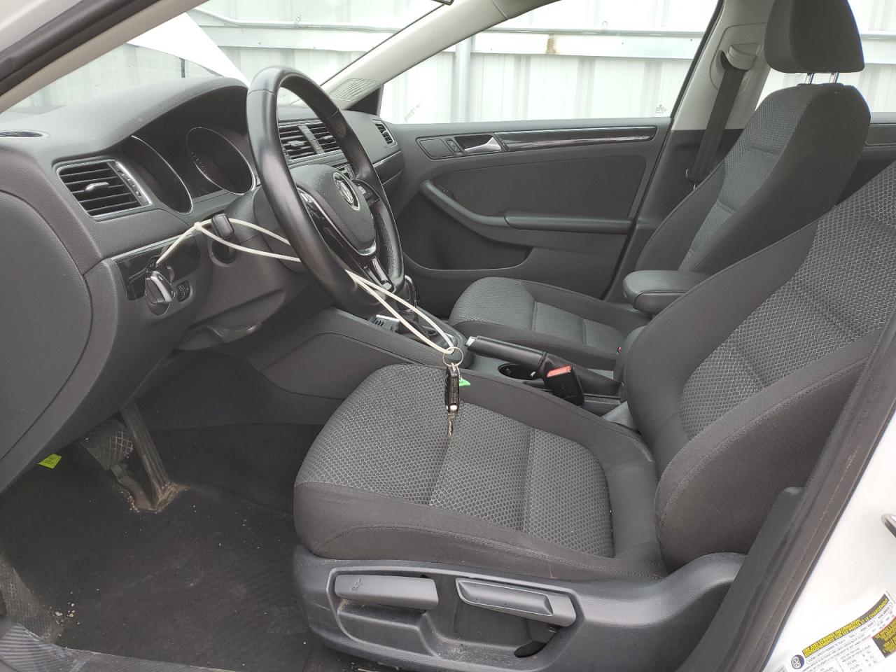 2016 Volkswagen Jetta Comfortline VIN: 3VWD07AJ5GM413795 Lot: 55600944