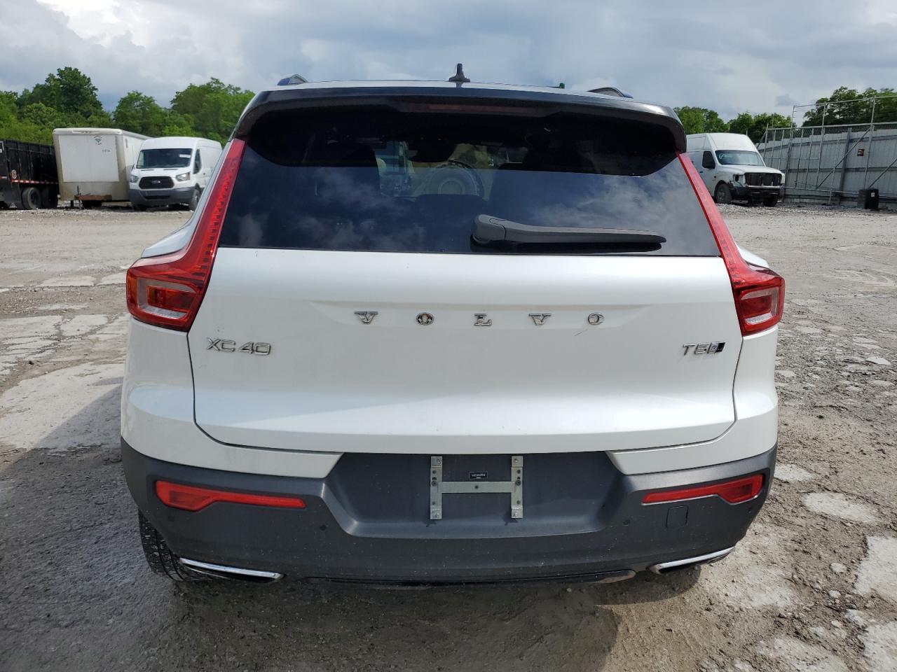 2019 Volvo Xc40 T5 R-Design VIN: YV4162UM1K2071532 Lot: 54046204