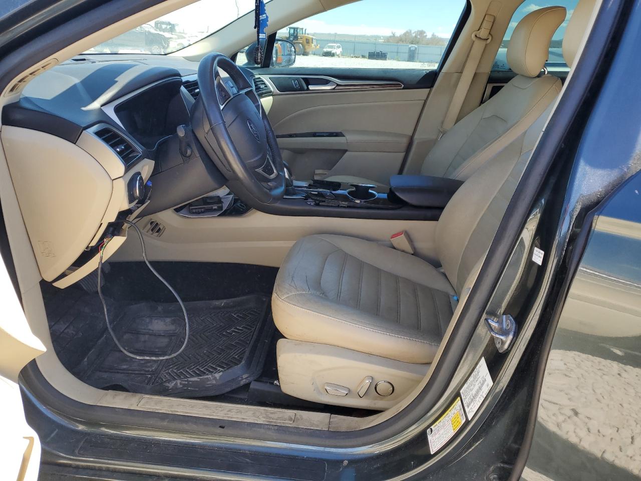 2015 Ford Fusion Se VIN: 3FA6P0HD8FR131995 Lot: 56180034