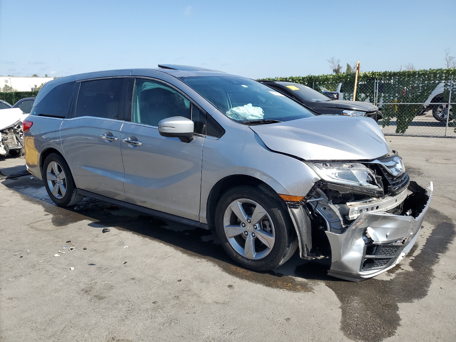 2018 Honda Odyssey Exl vin: 5FNRL6H76JB002728