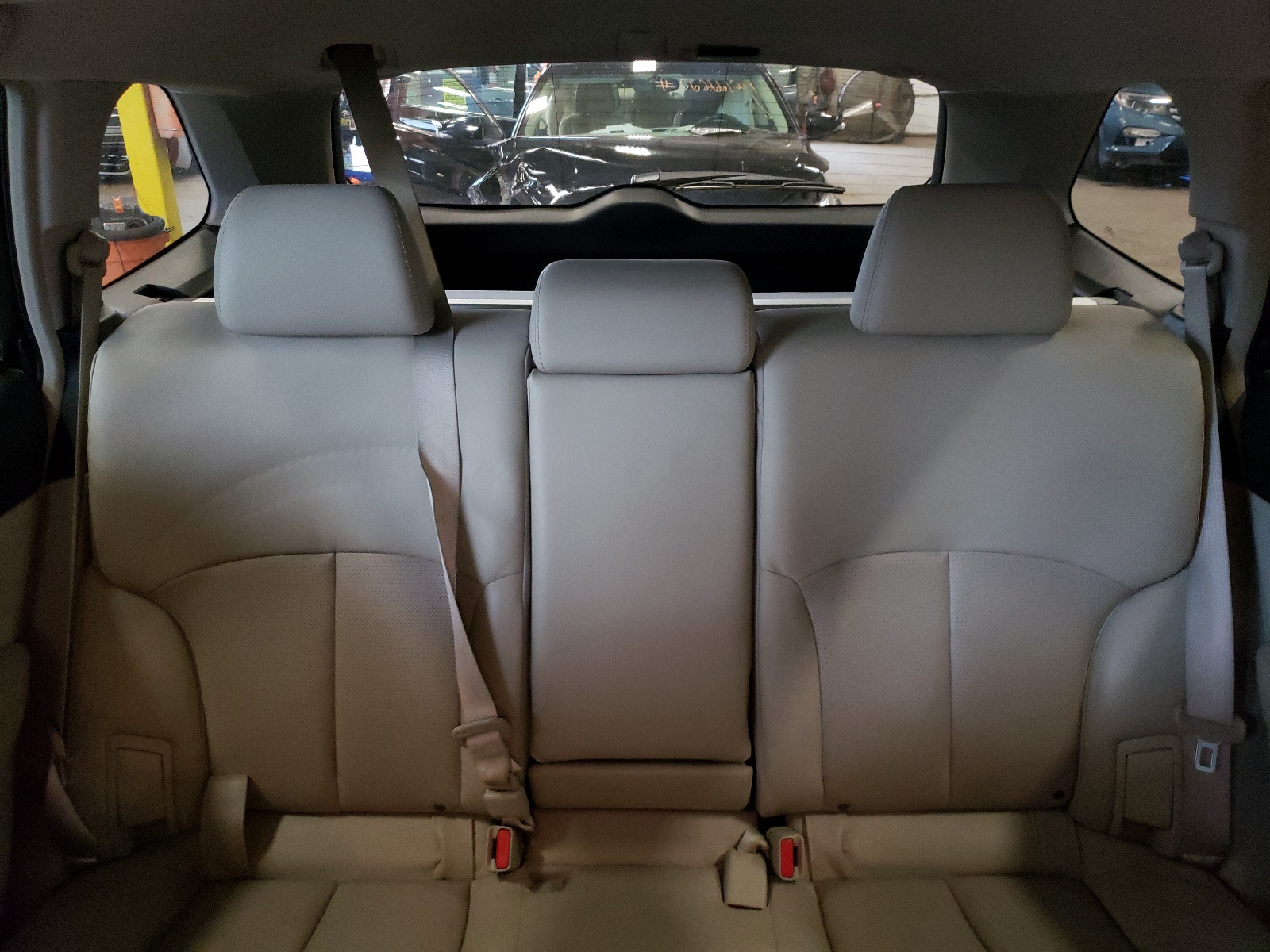 4S4BRDKC1C2211435 2012 Subaru Outback 3.6R Limited