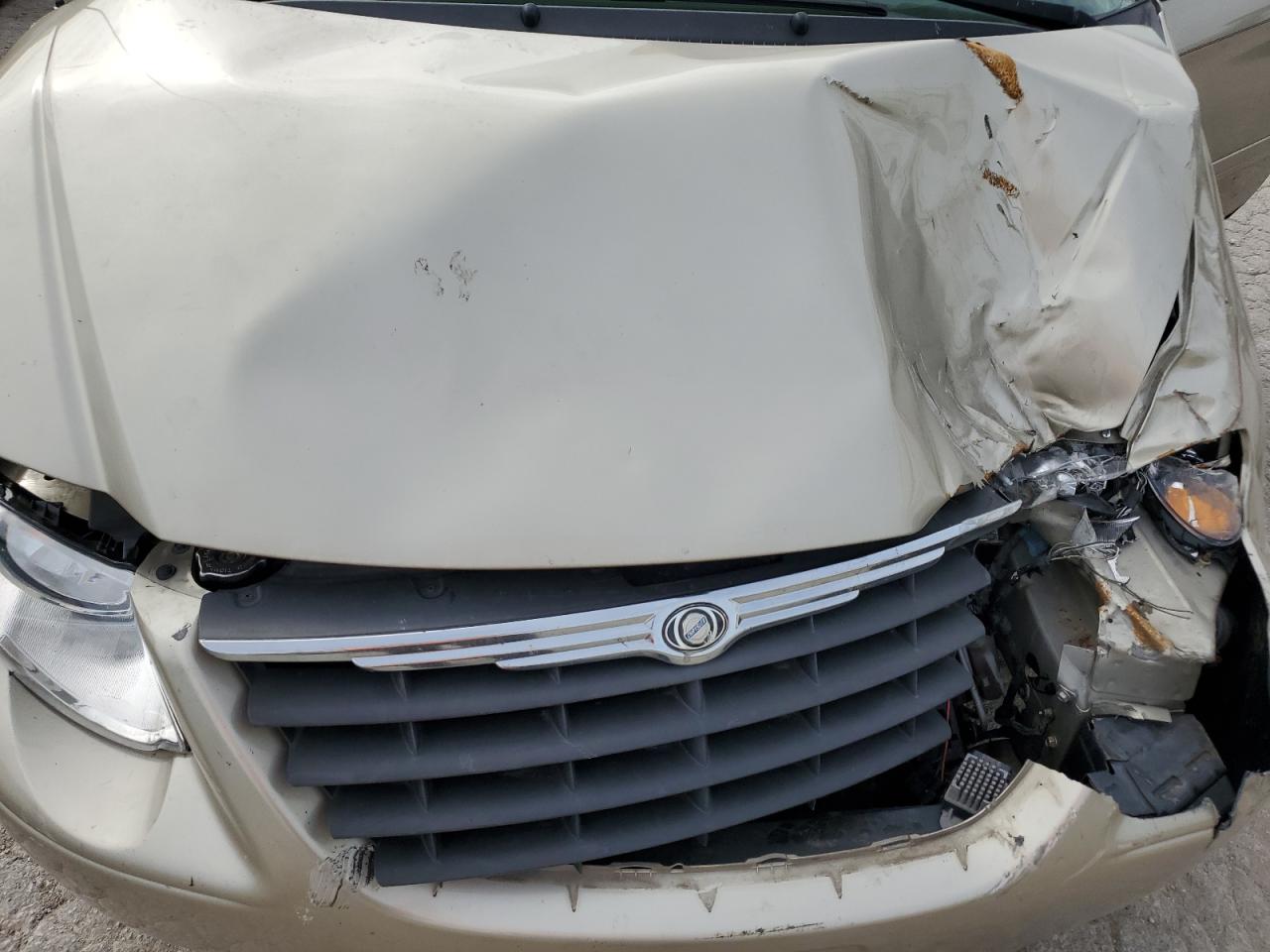 2006 Chrysler Town & Country Lx VIN: 1A4GP44R66B568657 Lot: 57105834
