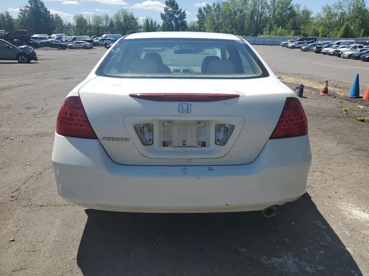 1HGCM56447A031668 2007 Honda Accord Lx