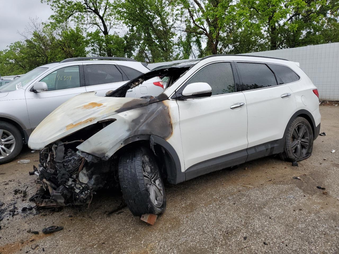 2013 Hyundai Santa Fe - Image 1