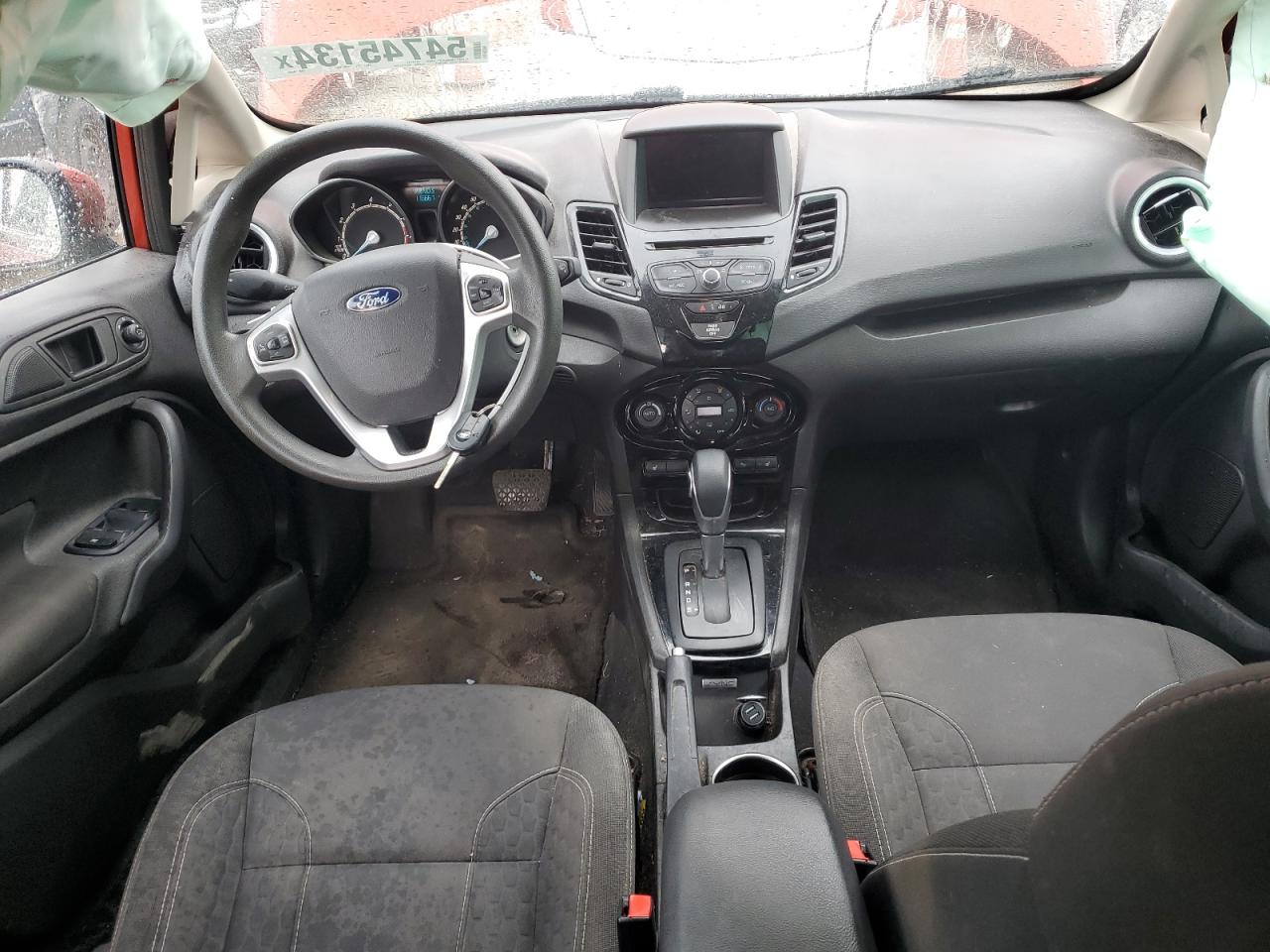 3FADP4EJ2JM103964 2018 Ford Fiesta Se