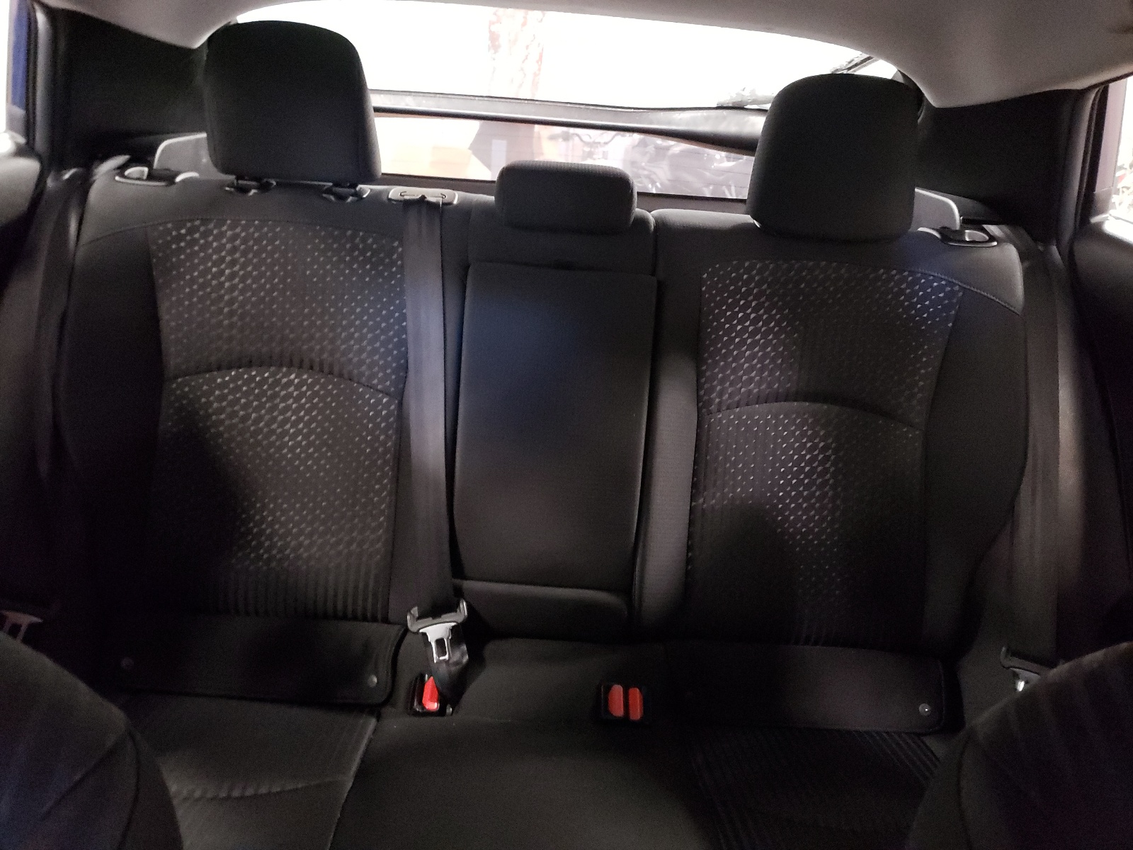 JTDKARFUXG3526410 2016 Toyota Prius