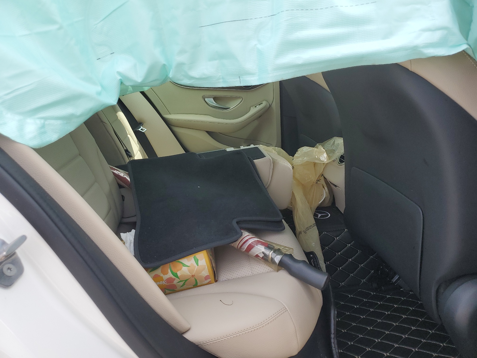 WDDWF8EB3KR461828 2019 Mercedes-Benz C 300 4Matic