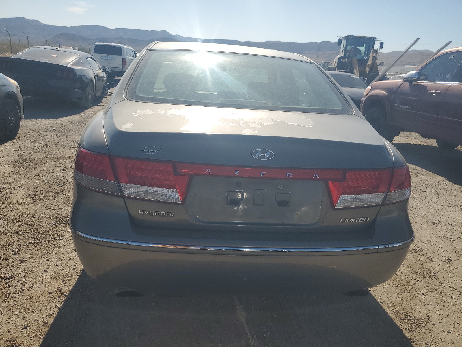 KMHFC46F26A135631 2006 Hyundai Azera Se