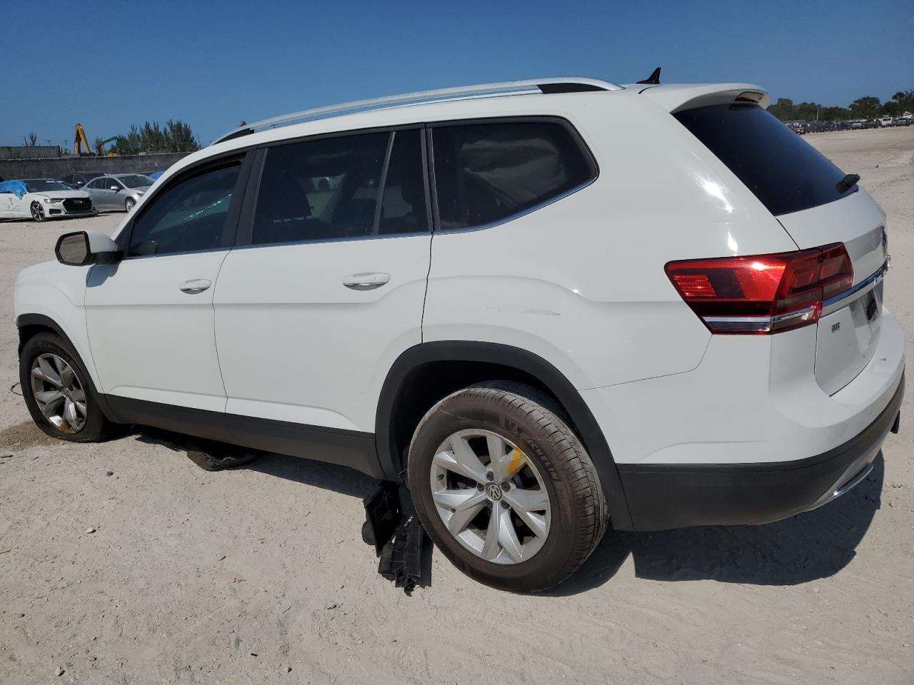 2019 Volkswagen Atlas - Image 2