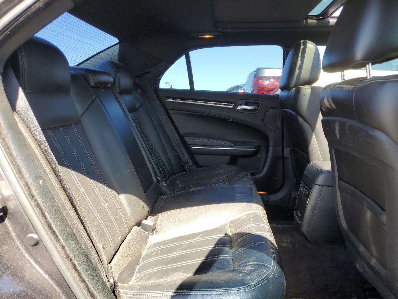 2018 Chrysler 300 S VIN: 2C3CCABG5JH261534 Lot: 54046114