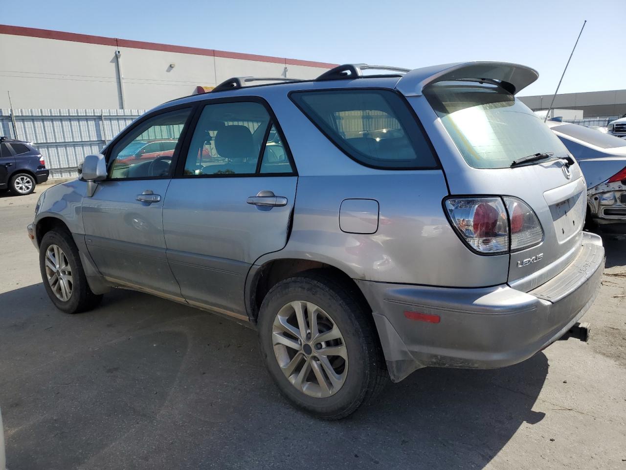 2002 Lexus RX - Image 2