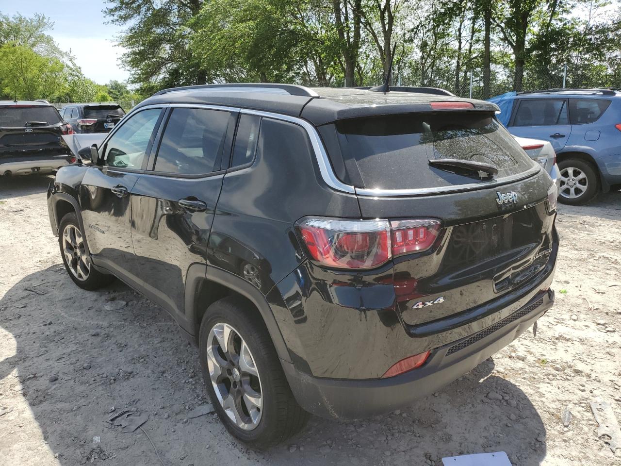 3C4NJDCB1JT398587 2018 JEEP COMPASS - Image 2