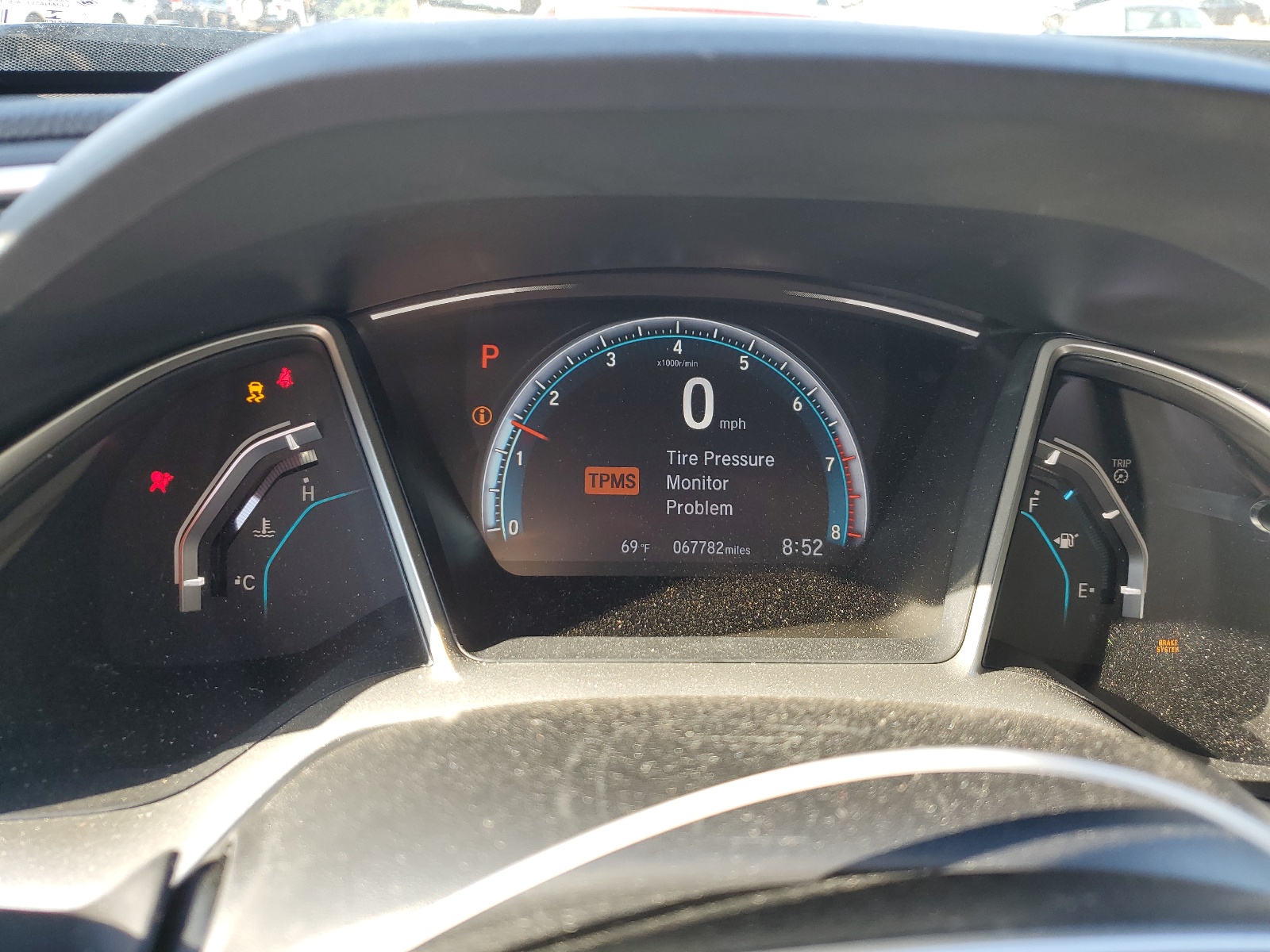 2HGFC2F70JH585324 2018 Honda Civic Ex