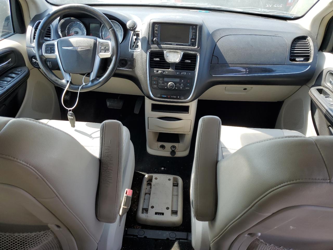 2011 Chrysler Town & Country Touring L VIN: 2A4RR8DGXBR614415 Lot: 55467244