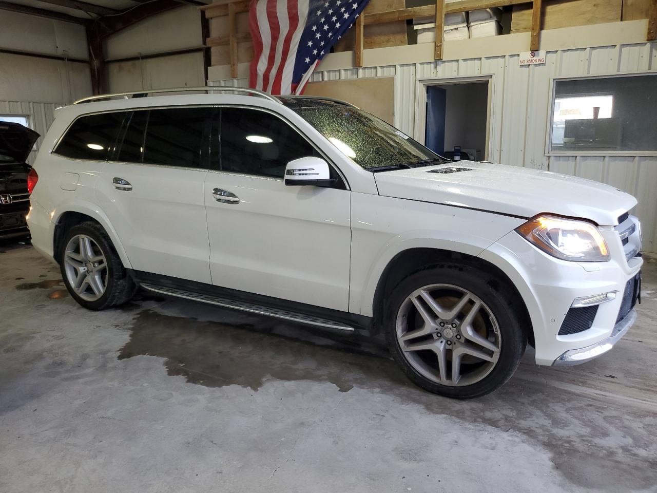 2015 Mercedes-Benz Gl 550 4Matic VIN: 4JGDF7DE1FA555665 Lot: 55748134