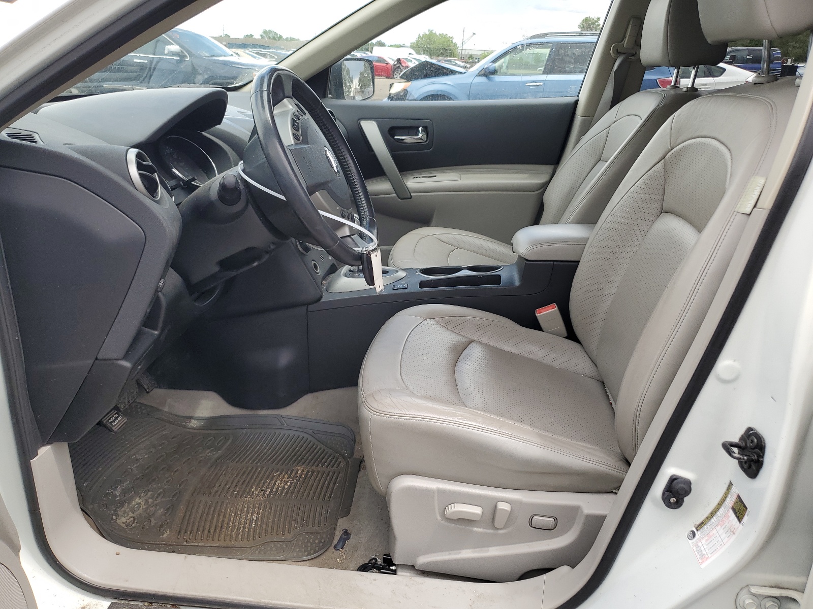 JN8AS5MV7BW310989 2011 Nissan Rogue S