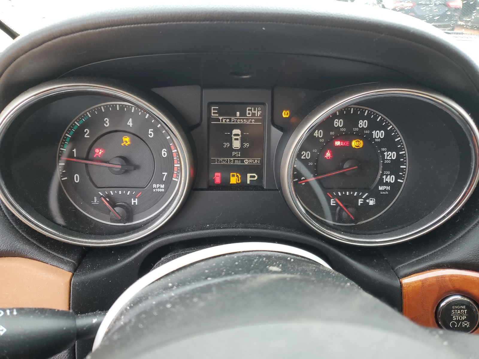 1J4RS6GT8BC611409 2011 Jeep Grand Cherokee Overland