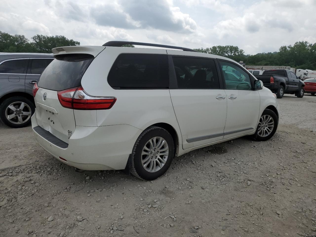 5TDYK3DC5GS725202 TOYOTA All Models 2016