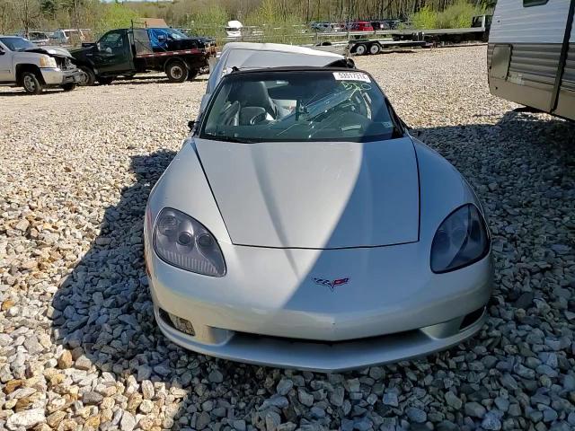 2005 Chevrolet Corvette VIN: 1G1YY34U755129351 Lot: 53517314