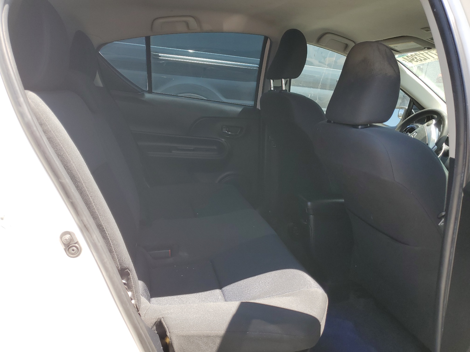 JTDKDTB31H1597042 2017 Toyota Prius C