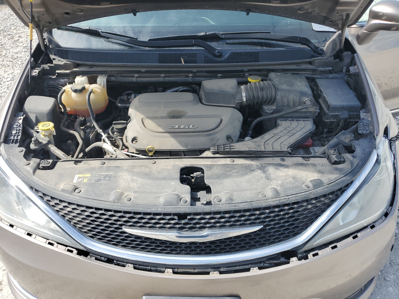 2C4RC1BG6HR788301 2017 Chrysler Pacifica Touring L