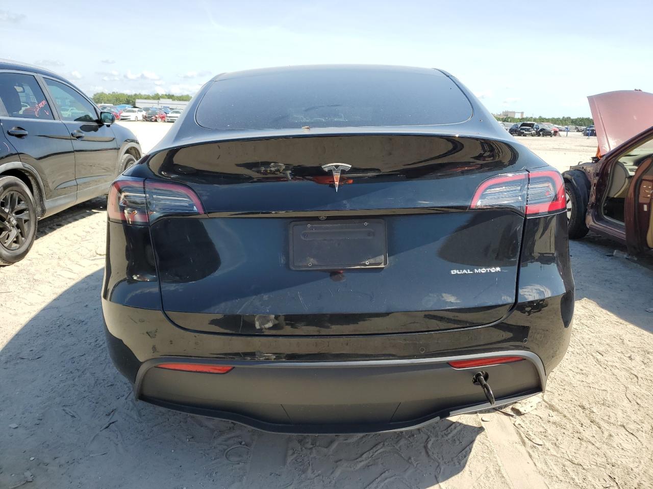 2022 Tesla Model Y VIN: 7SAYGAEE2NF524271 Lot: 56373404