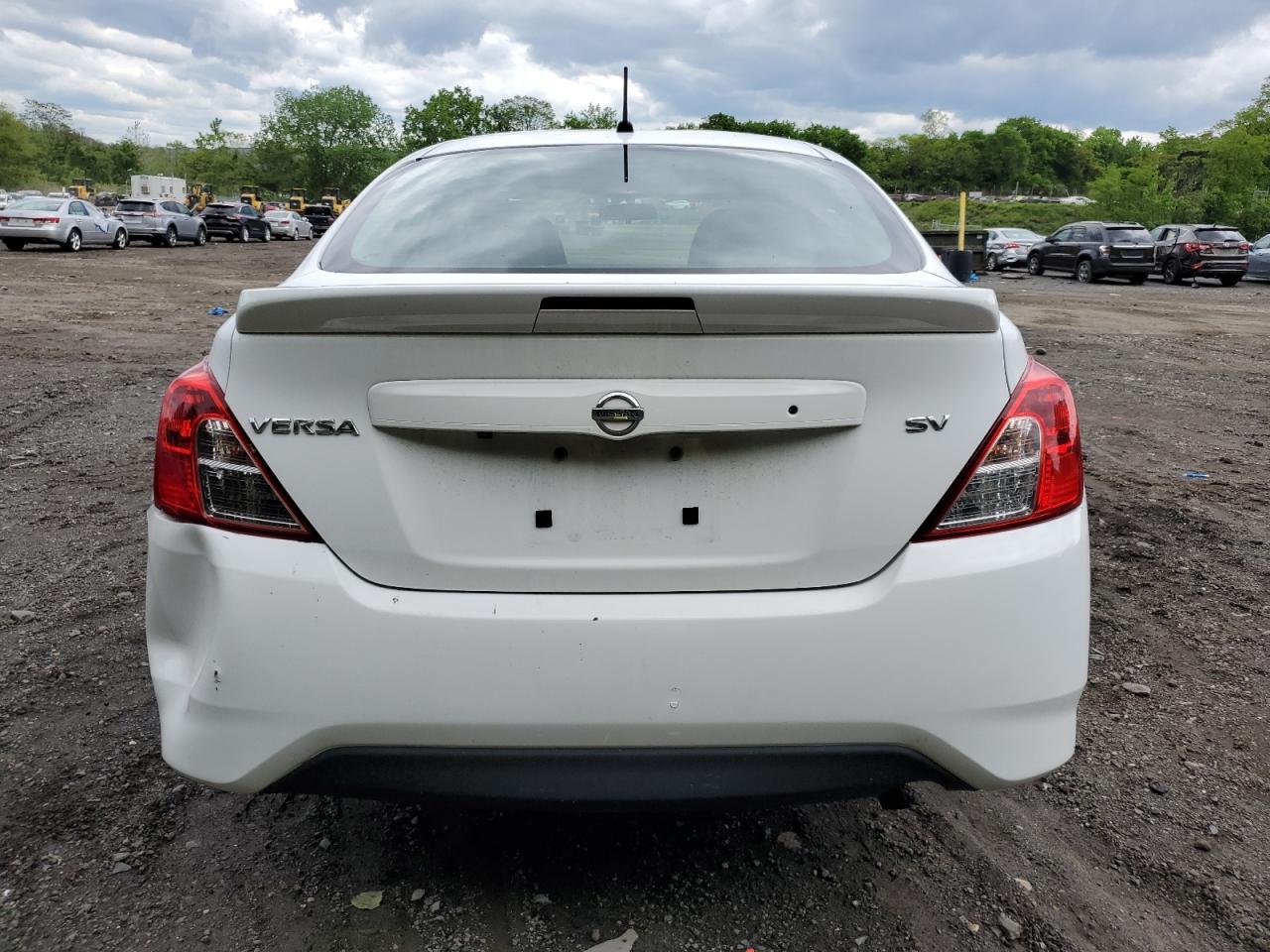 3N1CN7AP0KL864736 2019 Nissan Versa S