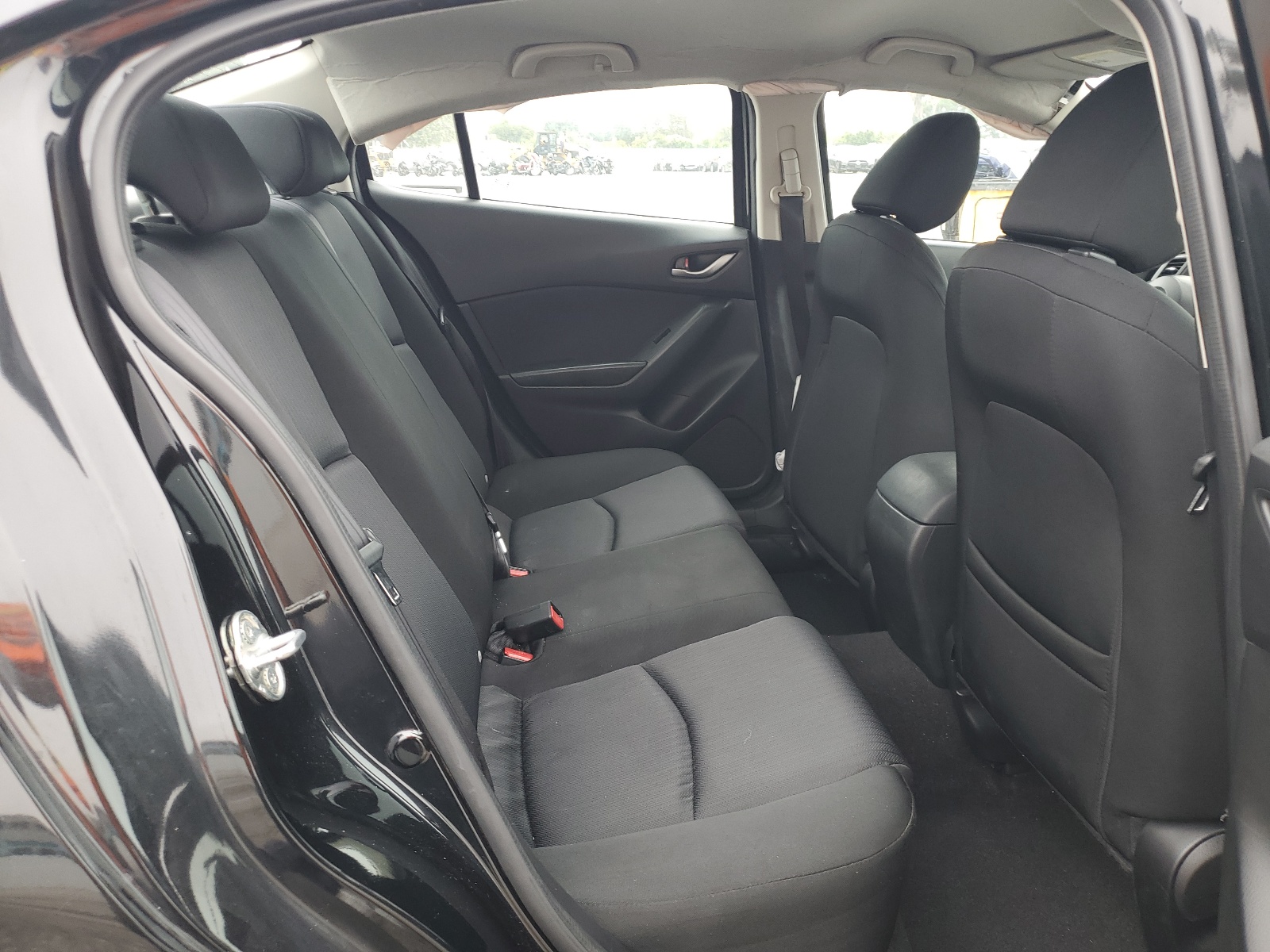 JM1BM1T73F1225673 2015 Mazda 3 Sv