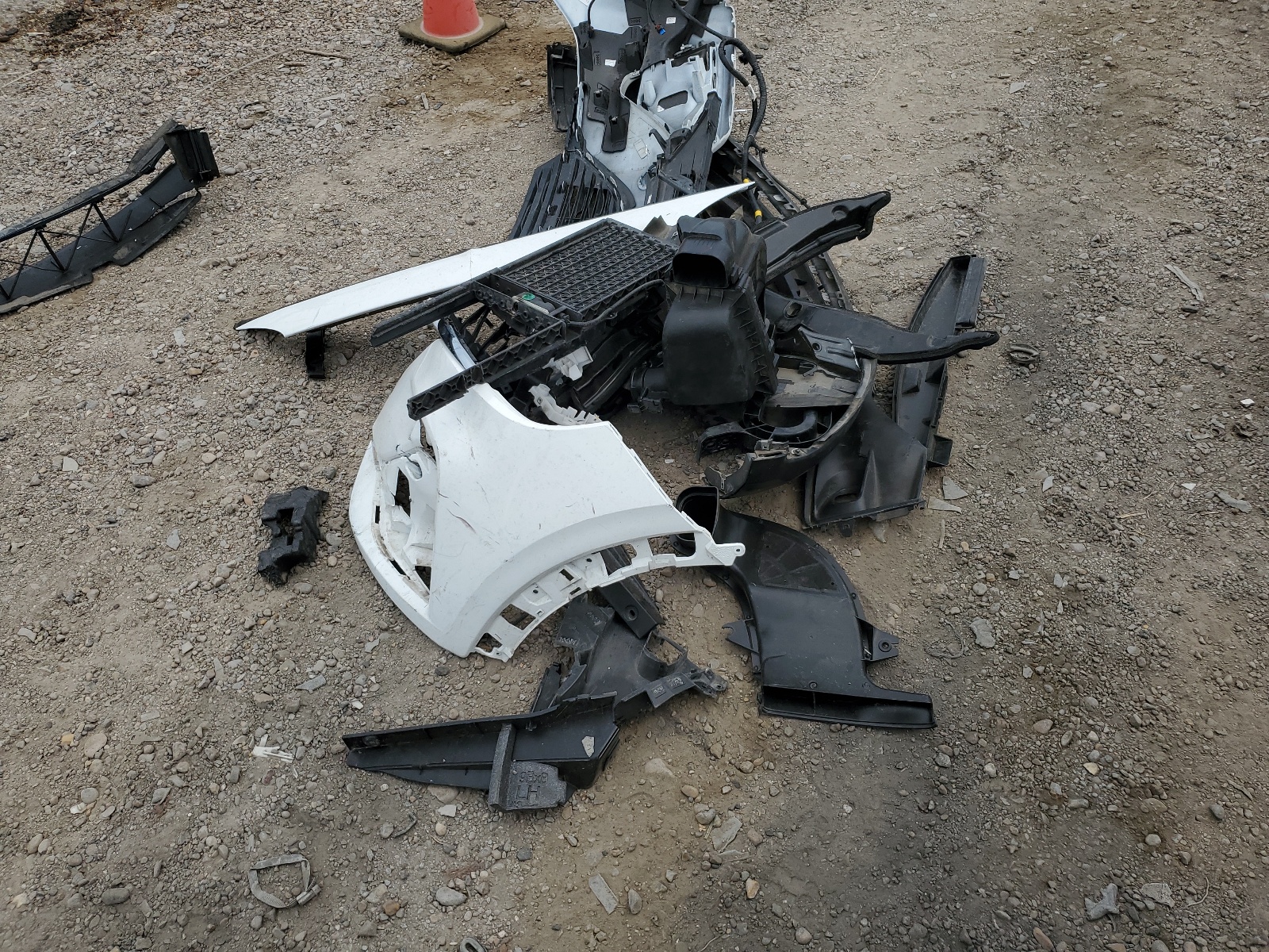 KL4MMCSL6NB021553 2022 Buick Encore Gx Preferred