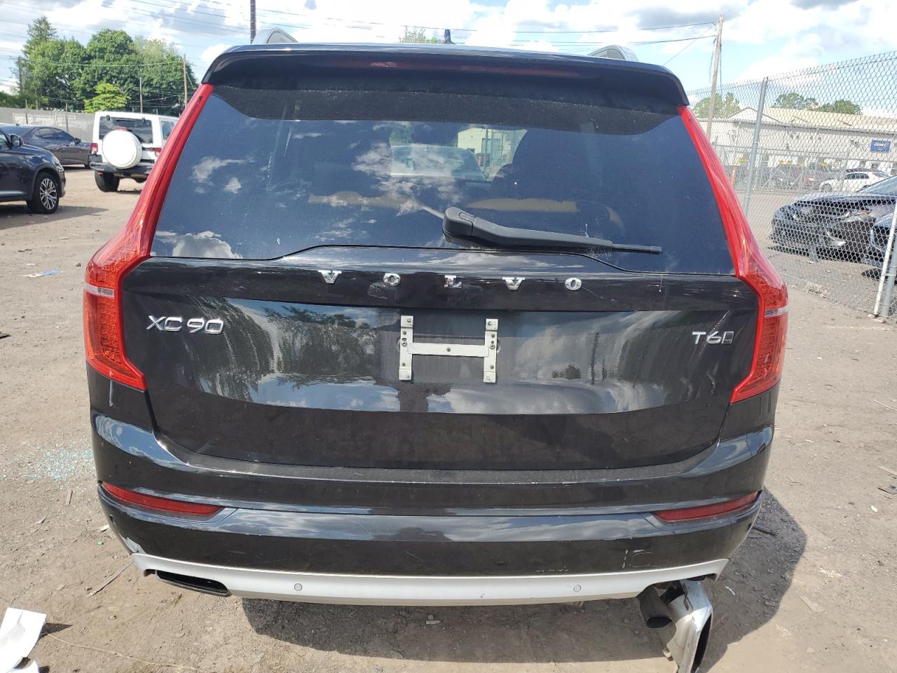 YV4A22PK5H1147144 2017 Volvo Xc90 T6