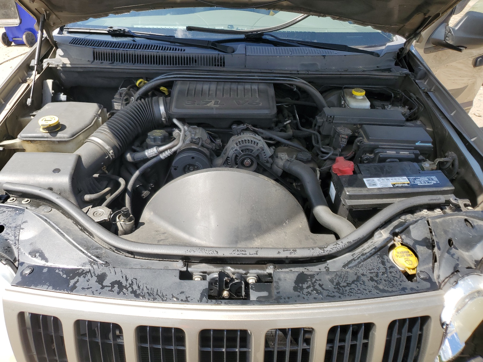 1J8GS48K15C648290 2005 Jeep Grand Cherokee Laredo