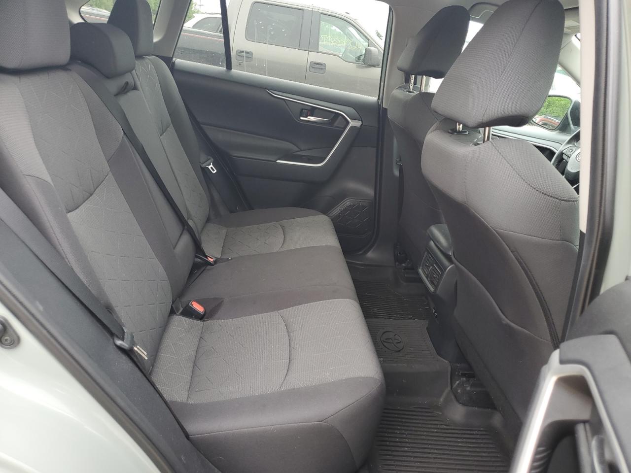 2021 Toyota Rav4 Xle VIN: 2T3P1RFV4MW154618 Lot: 55365874