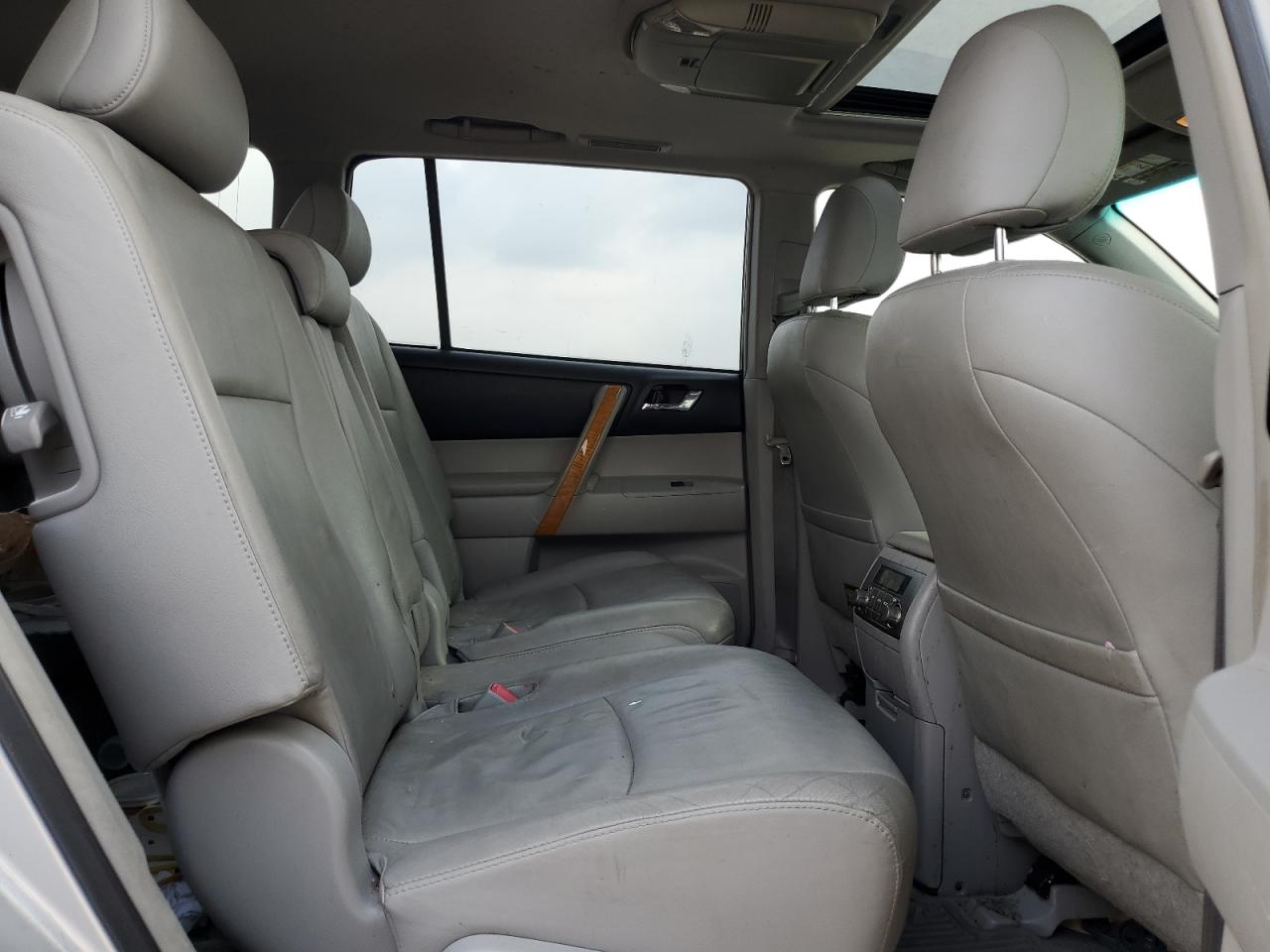 2009 Toyota Highlander Hybrid Limited VIN: JTEEW44A292035148 Lot: 55515064