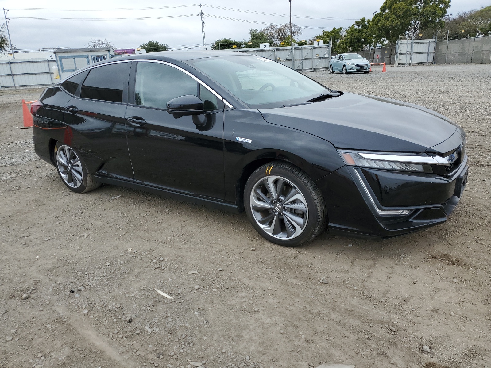 2018 Honda Clarity Touring vin: JHMZC5F30JC000561