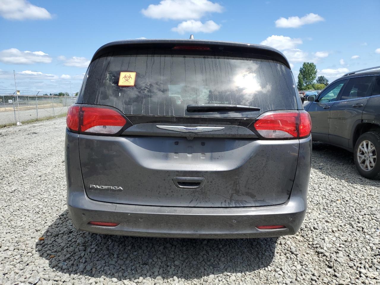 2019 Chrysler Pacifica Touring VIN: 2C4RC1DG3KR657847 Lot: 55237724