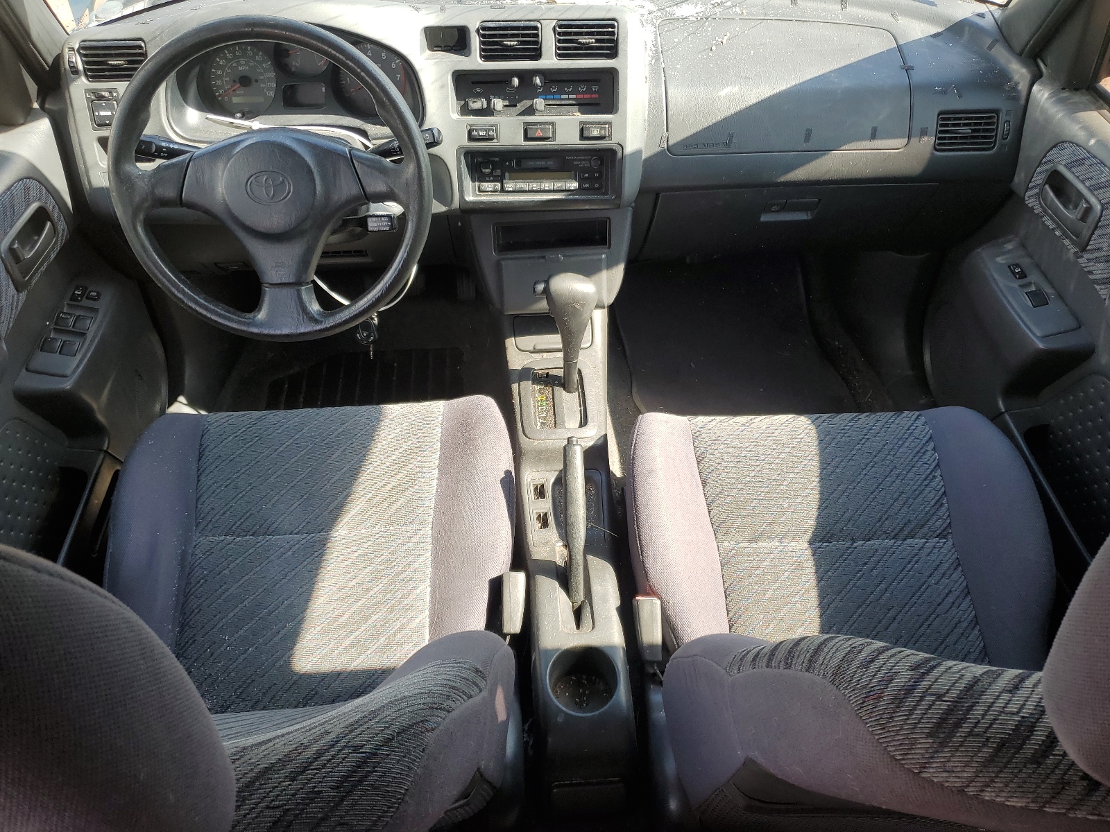 JT3HP10V1W7093910 1998 Toyota Rav4