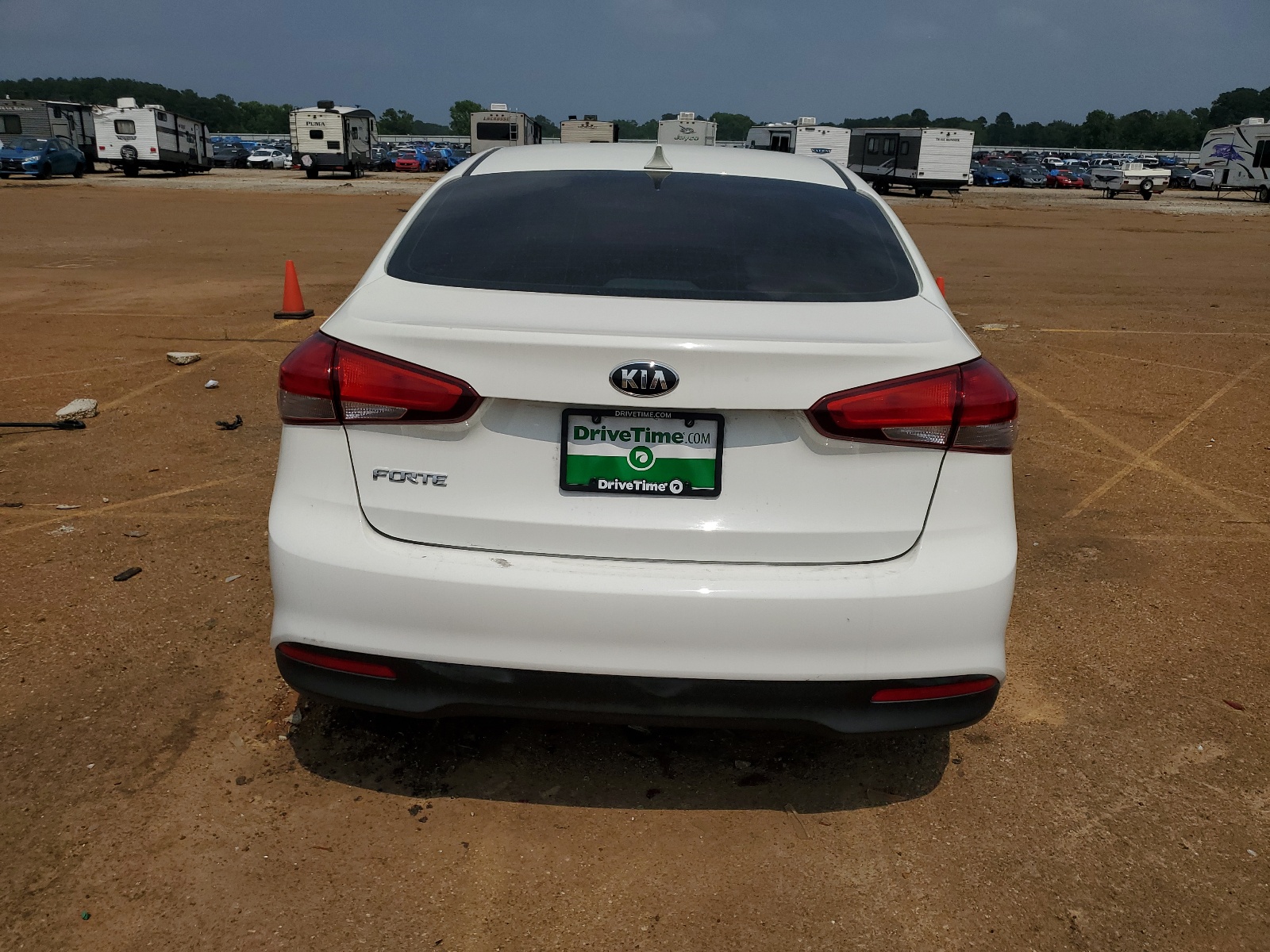 3KPFK4A72JE240084 2018 Kia Forte Lx