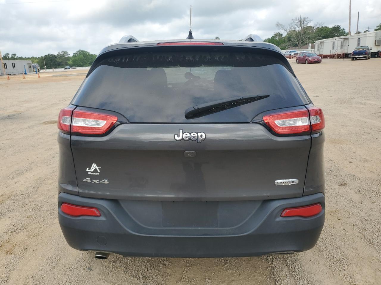 2015 Jeep Cherokee Latitude VIN: 1C4PJMCB4FW652139 Lot: 80793465