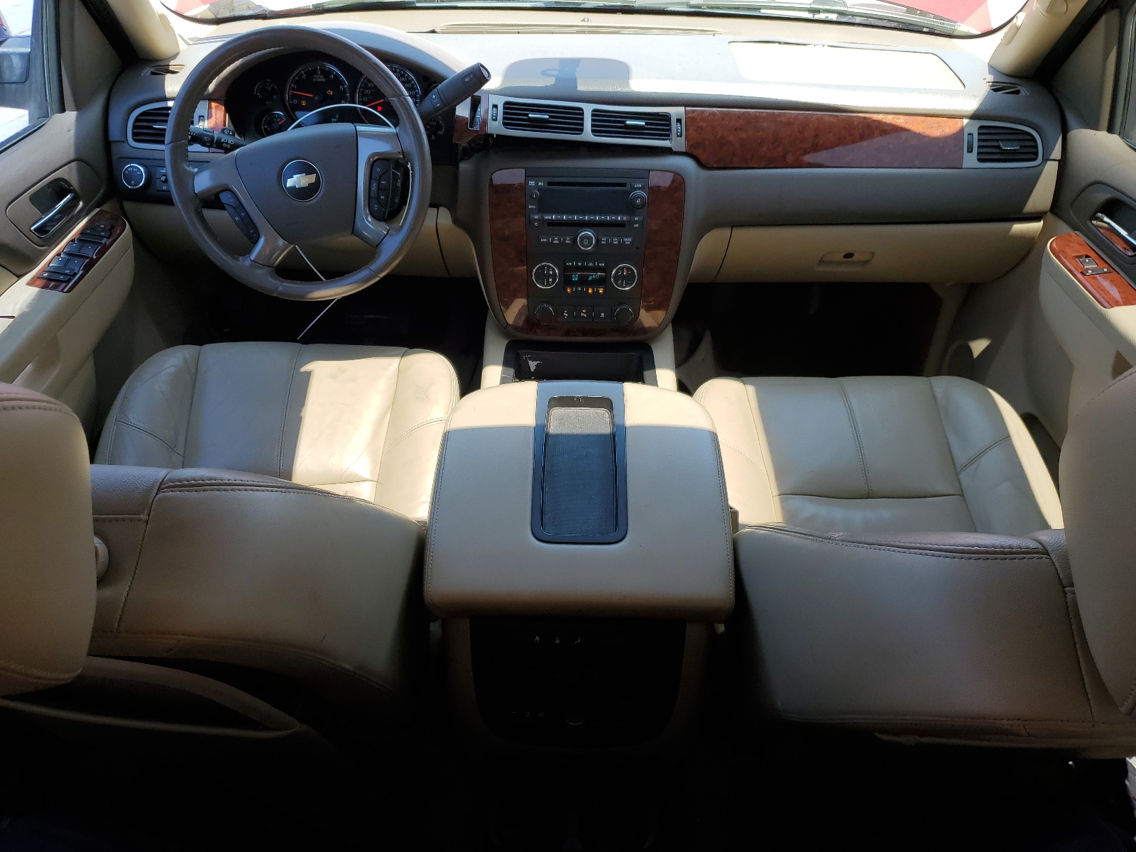 1GNMCBE36AR147371 2010 Chevrolet Tahoe C1500 Lt