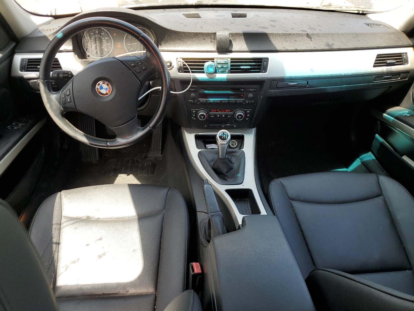 WBAVC93557KZ71225 2007 BMW 328 Xi