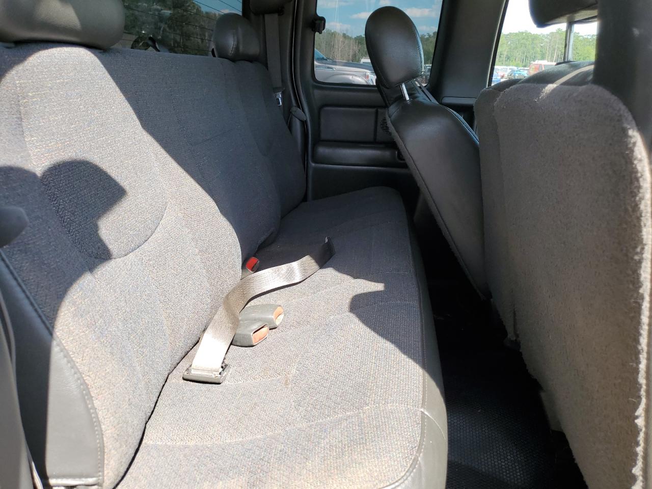 2004 GMC New Sierra C1500 VIN: 1GTEC19X04Z236295 Lot: 56830094